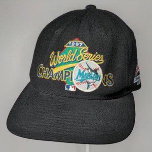 Florida Marlins Vintage 1997 World Series Champions New Era Snapback Hat